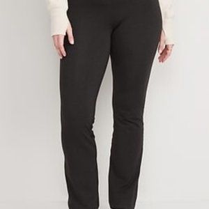 NWT Extra High-Waisted PowerChill Hidden-Pocket Slim Boot-Cut Pants